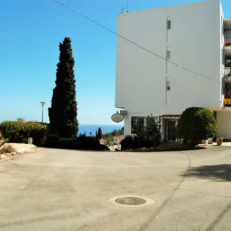 Апартаменты Apartamento Mediterraneo Garden *